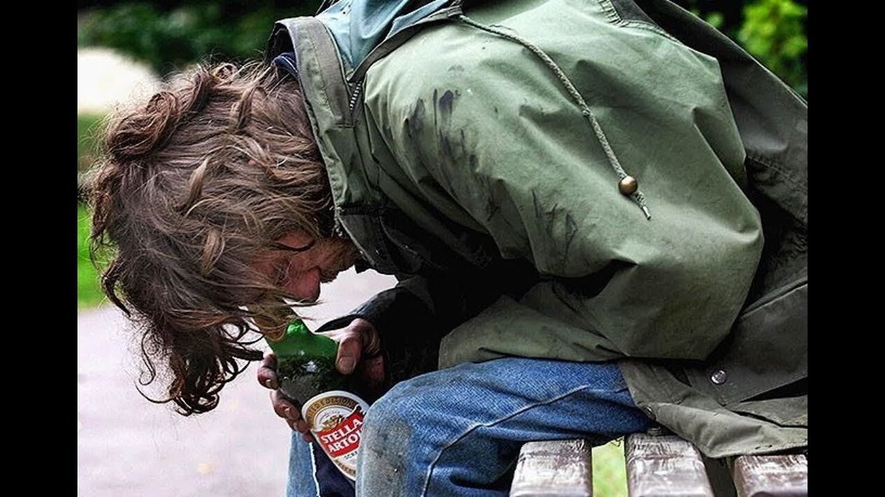 Marjinal yaşam tarzı erkek alkolizminin bir sonucudur